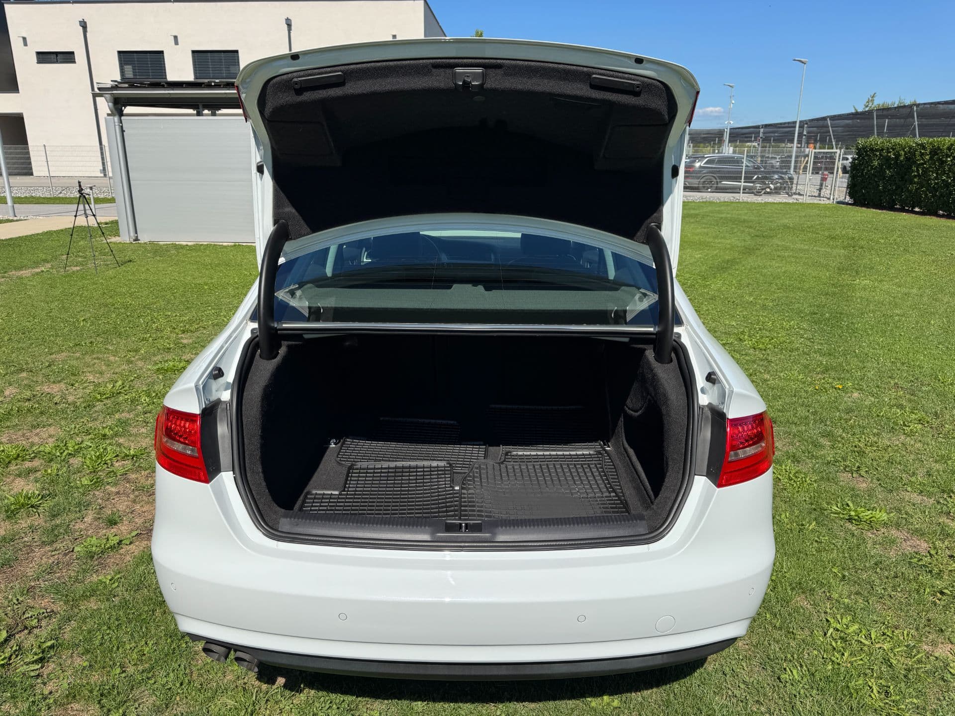 Audi A4 2,0 TDI DPF Limousine - Bild 39