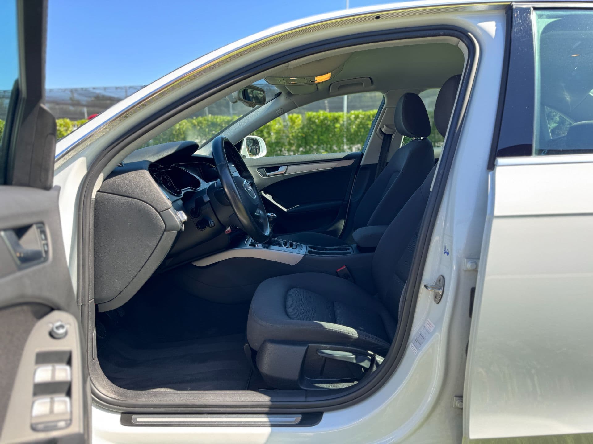 Audi A4 2,0 TDI DPF Limousine - Bild 12