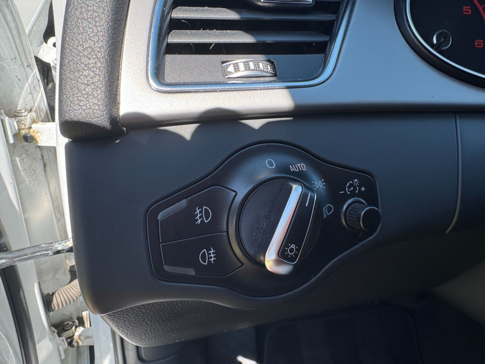 Audi A4 2,0 TDI DPF Limousine - Bild 18