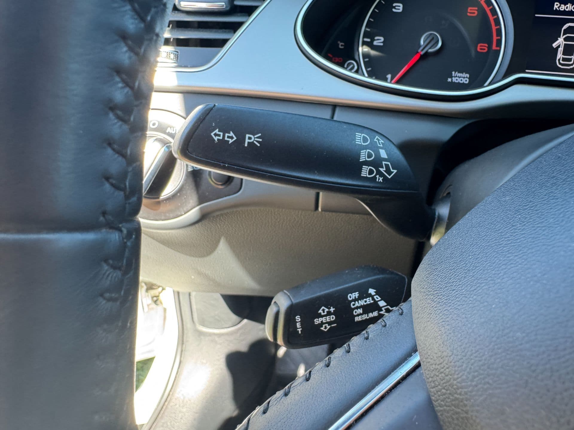 Audi A4 2,0 TDI DPF Limousine - Bild 19