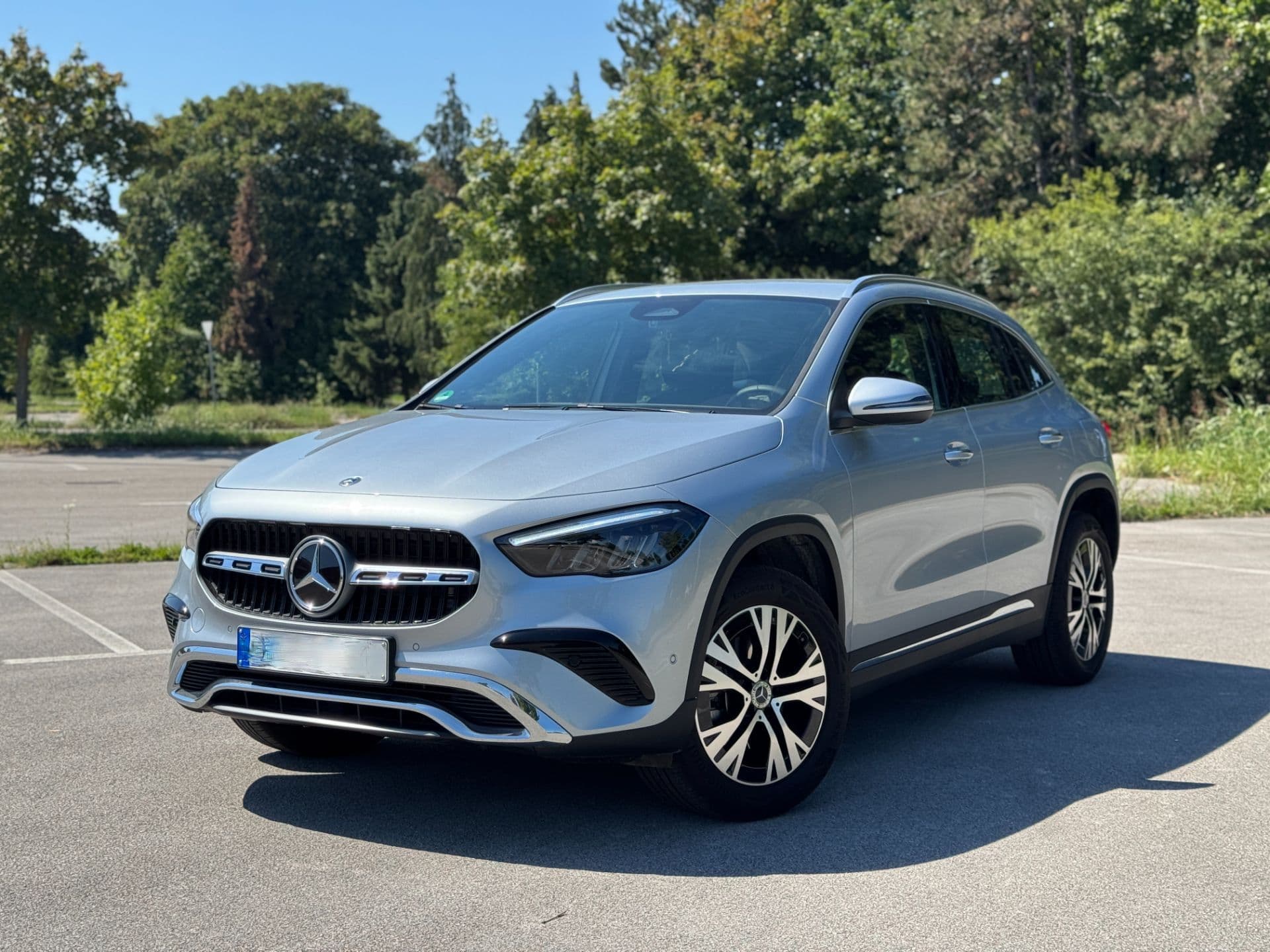 Mercedes-Benz GLA 200