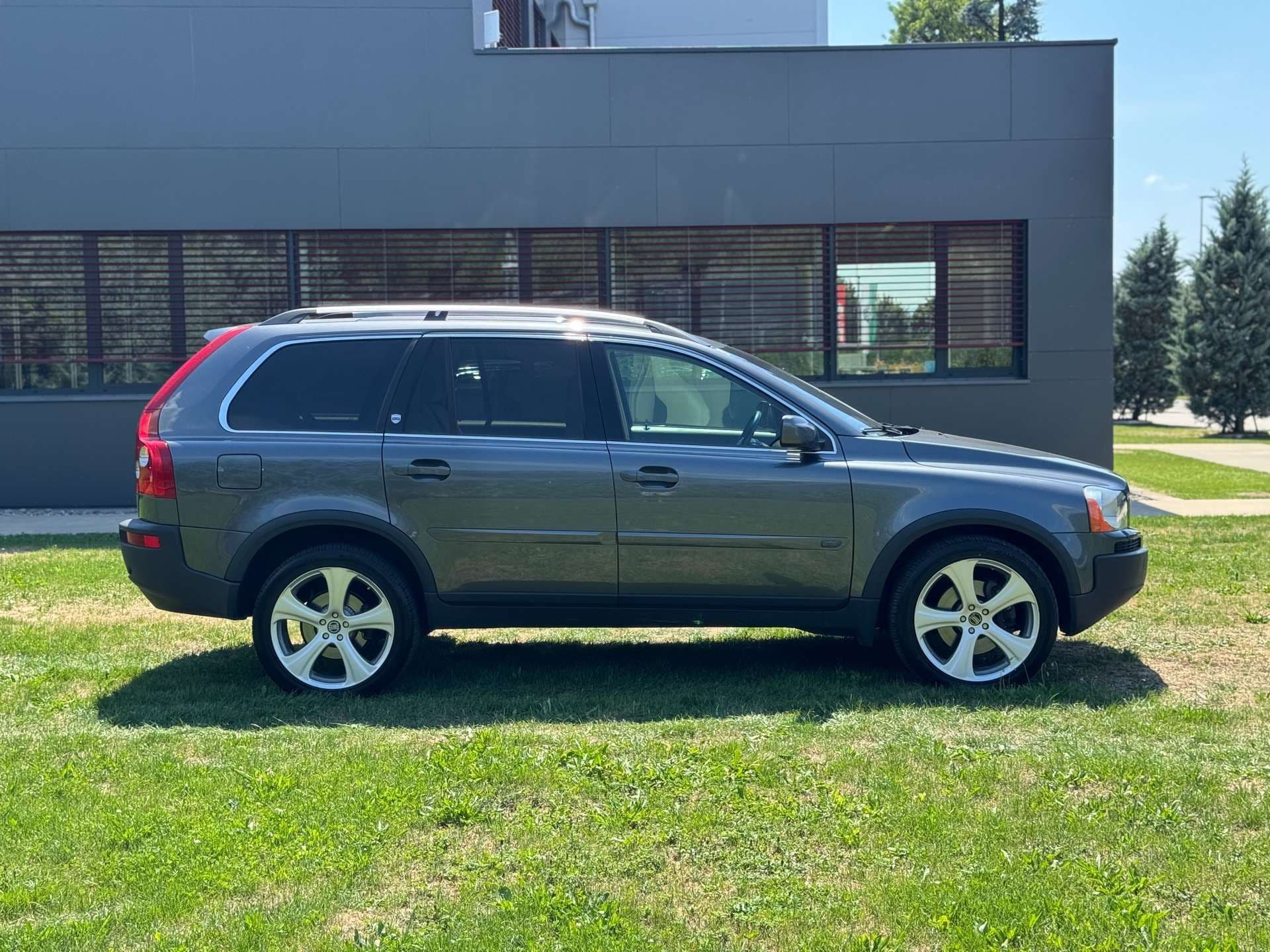 Volvo XC90 4,4 V8 Geartronic Executive AWD |*1.BESITZ* VOLL* - Bild 12