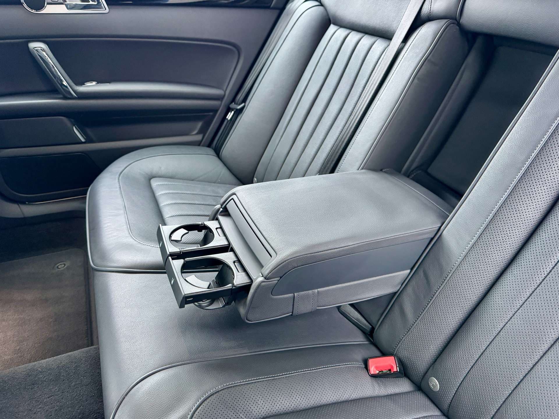 Volkswagen Phaeton 4,2 V8 5-Sitzer 4Motion | *** VERKAUFT *** - Bild 37