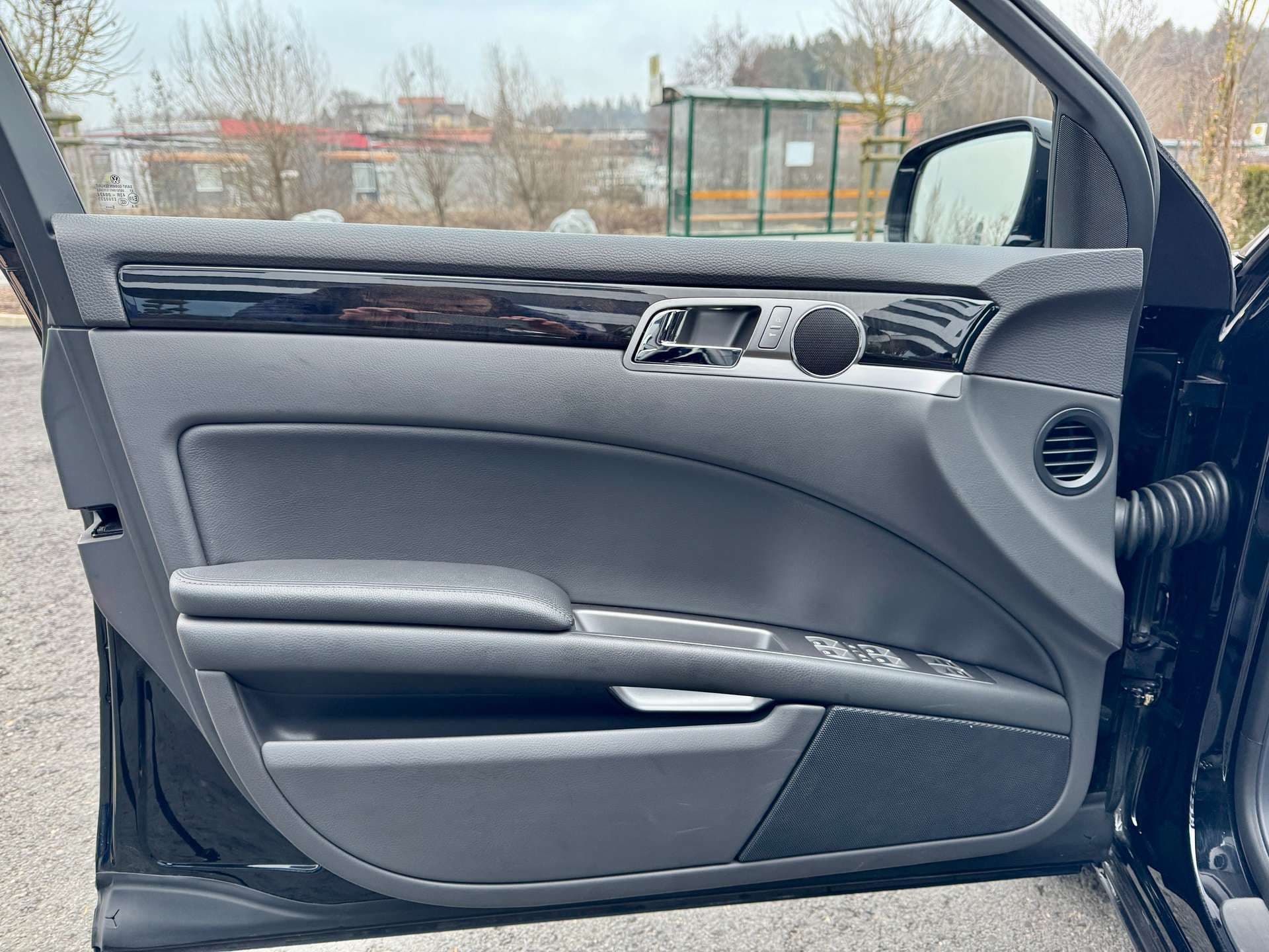 Volkswagen Phaeton 4,2 V8 5-Sitzer 4Motion | *** VERKAUFT *** - Bild 14