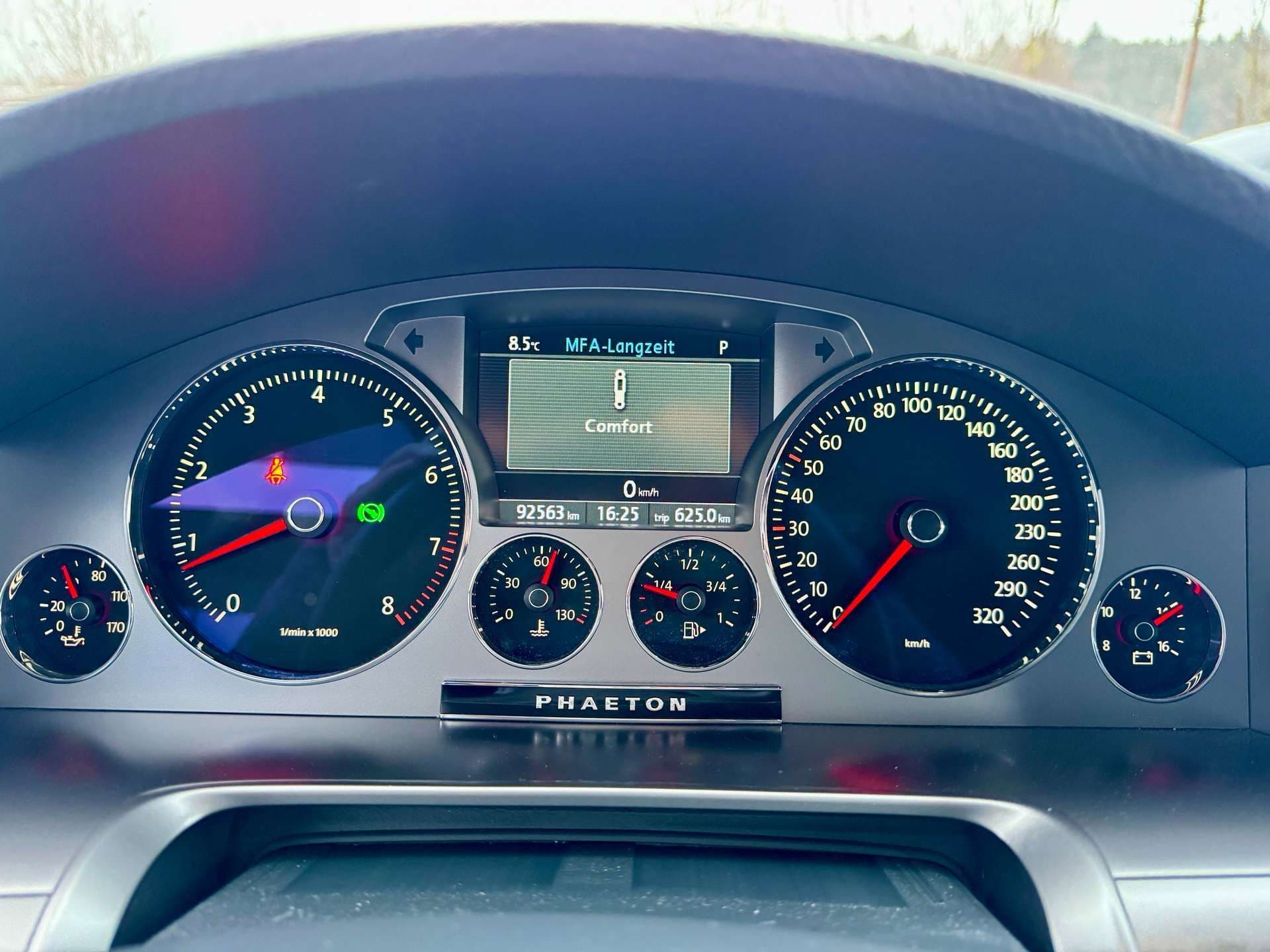 Volkswagen Phaeton 4,2 V8 5-Sitzer 4Motion | *** VERKAUFT *** - Bild 22