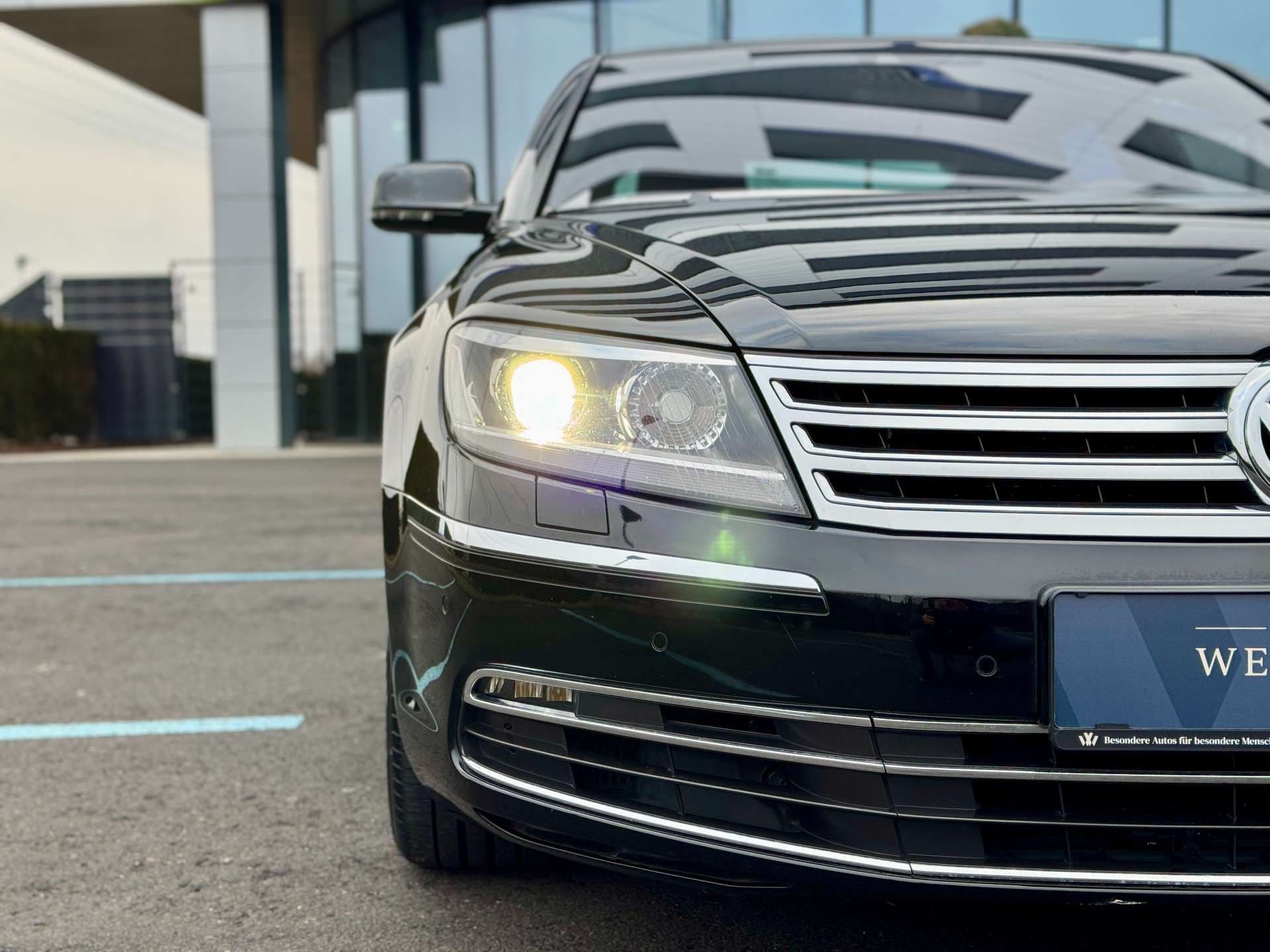 Volkswagen Phaeton 4,2 V8 5-Sitzer 4Motion | *** VERKAUFT *** - Bild 11