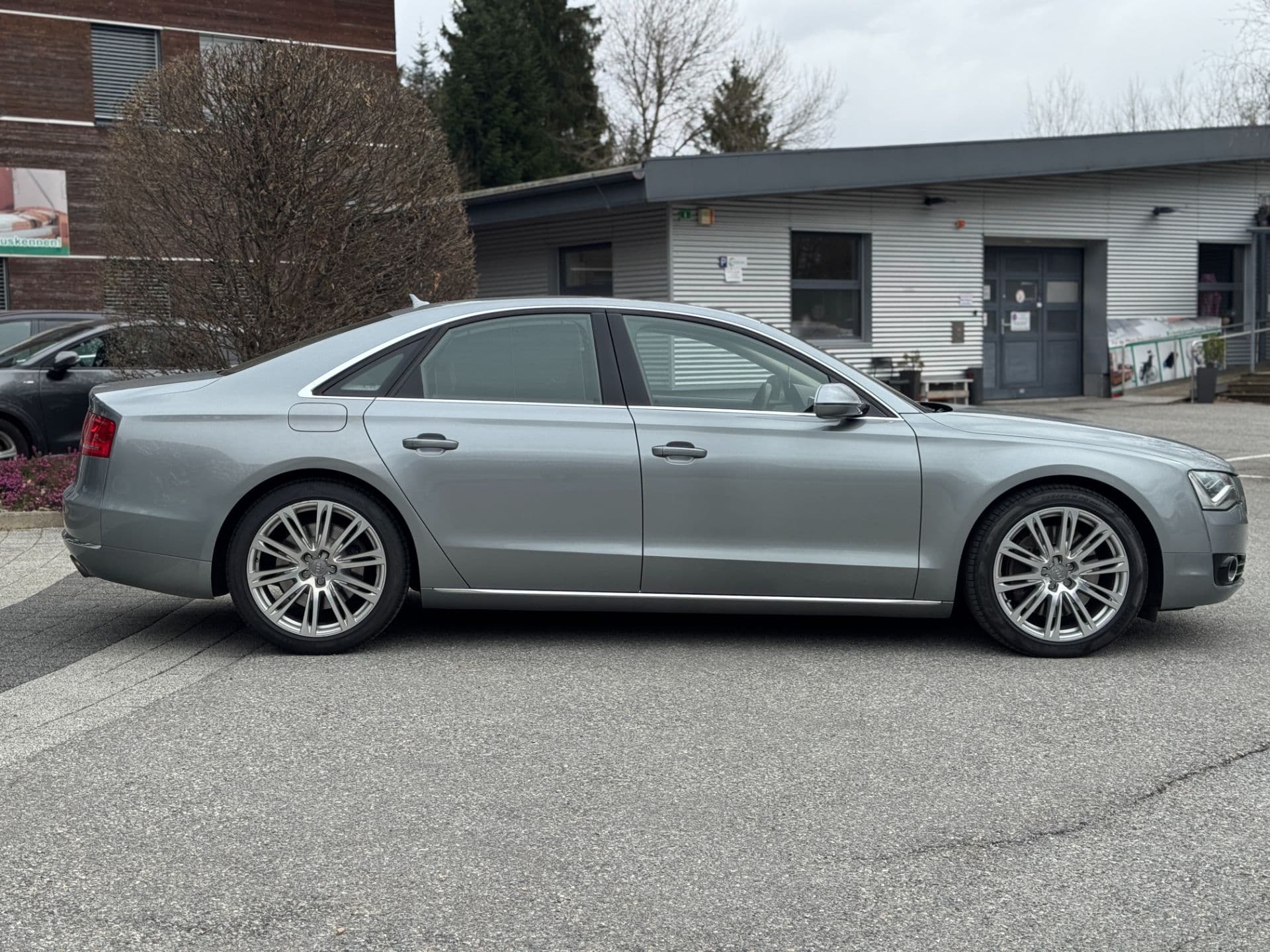 Audi A8 4,2 FSI V8 quattro Tiptronic - Bild 8