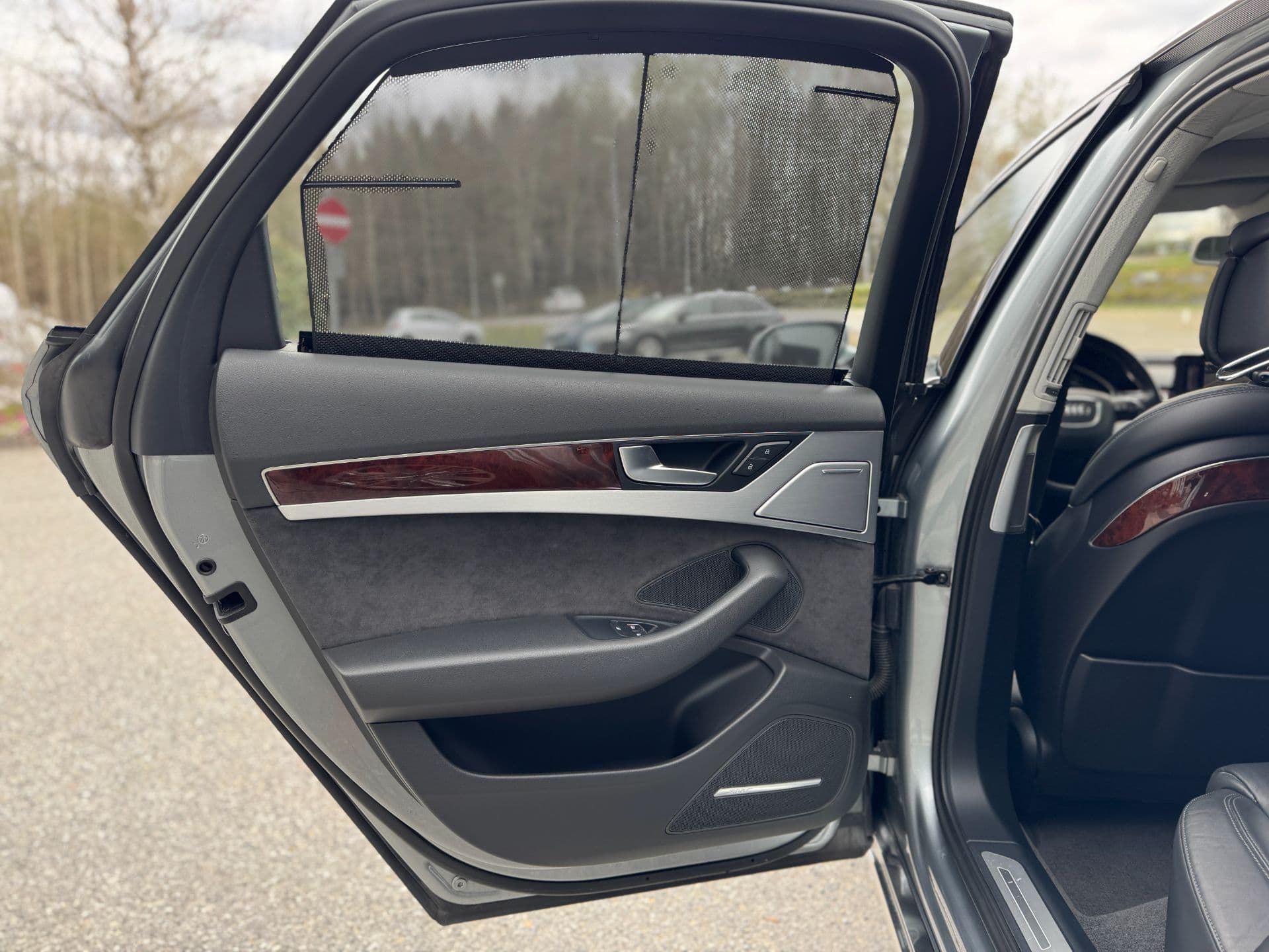 Audi A8 4,2 FSI V8 quattro Tiptronic - Bild 24