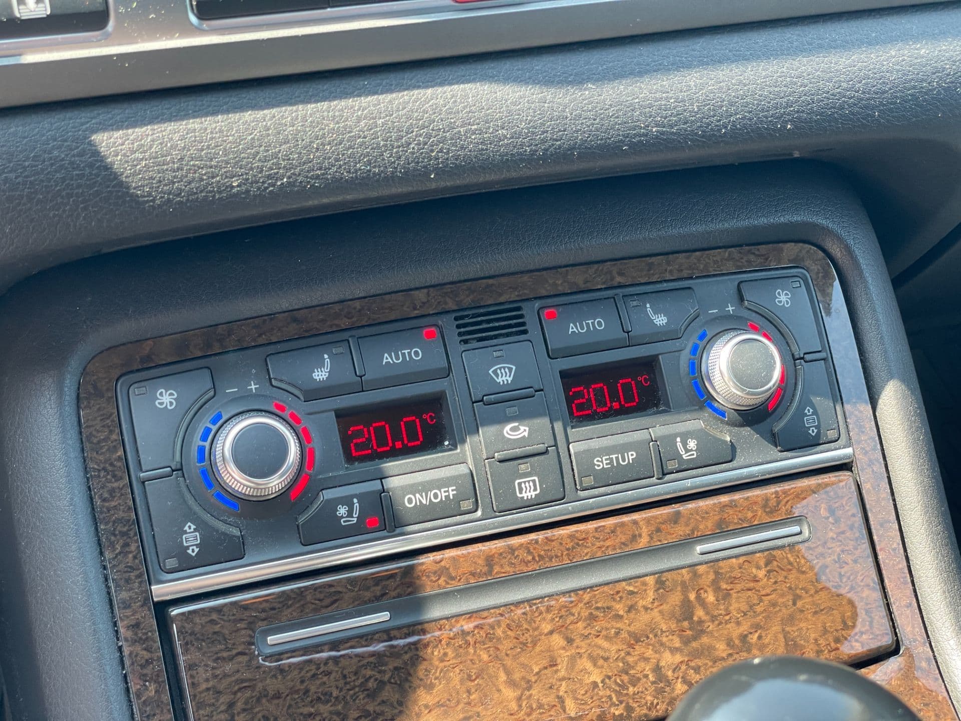 Audi A8 3,0 TDI V6 quattro Tiptronic - Bild 33