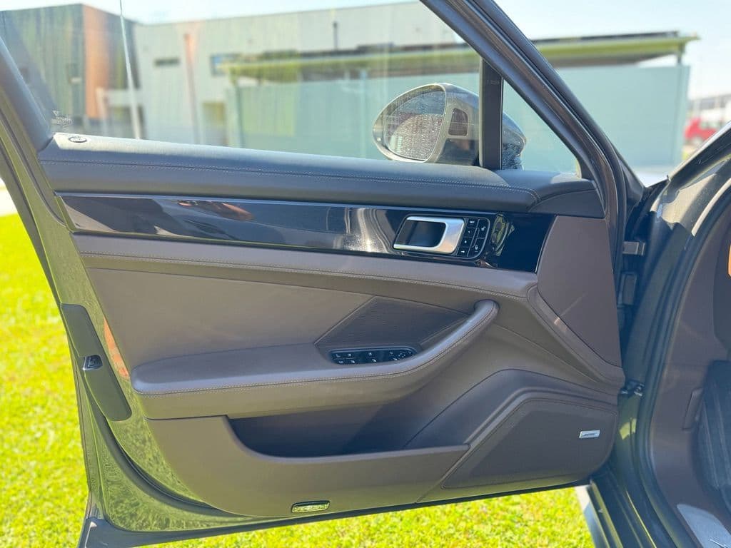 Porsche Panamera 4 E-Hybrid Aut. - Bild 13