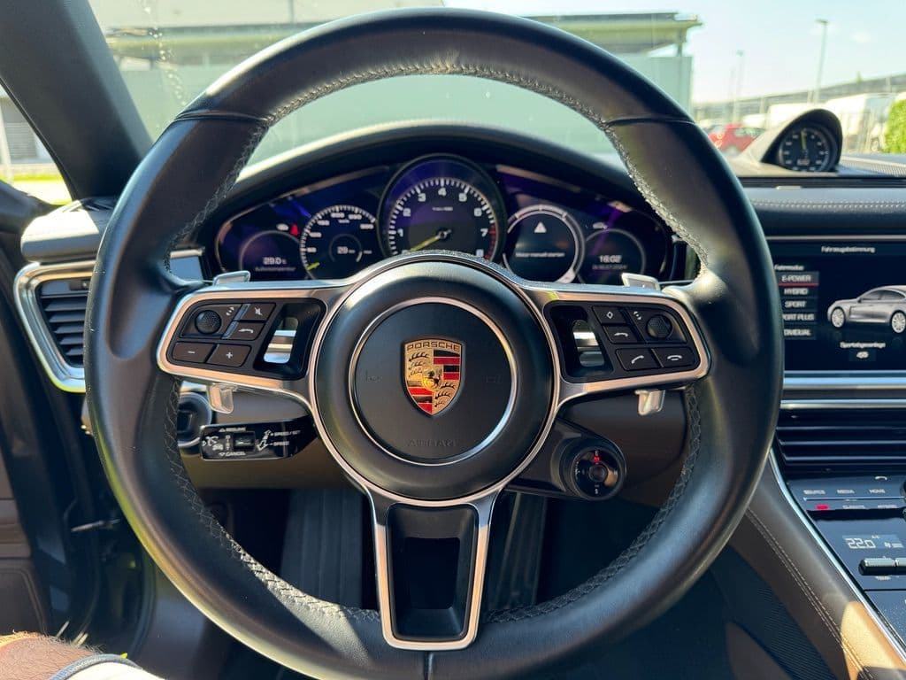 Porsche Panamera 4 E-Hybrid Aut. - Bild 21