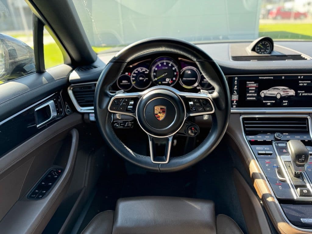 Porsche Panamera 4 E-Hybrid Aut. - Bild 19